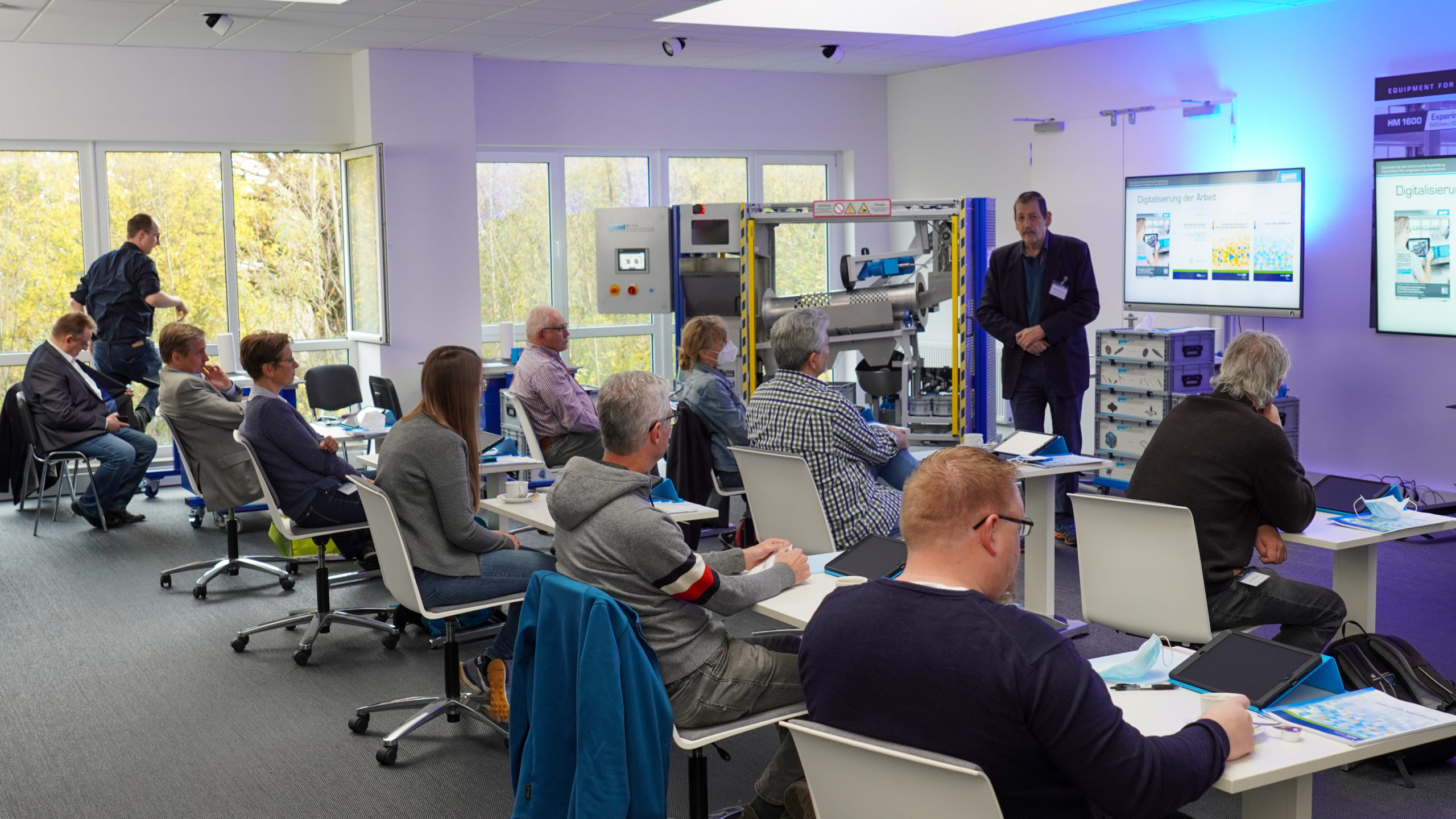 Book Your FREE DigiSkills Seminar Place now!